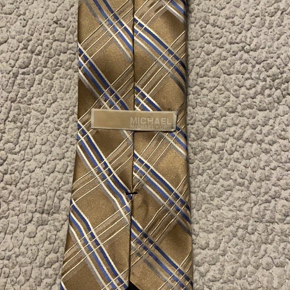 Michael Kors tan tie with blue and white design - Picture 2 of 2